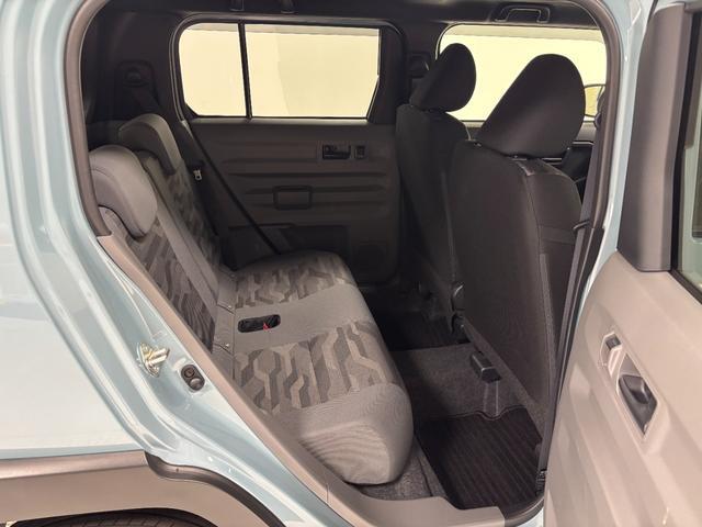 Daihatsu Taft 6