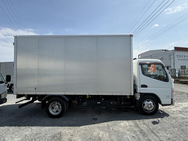 Mitsubishi Fuso Canter 4