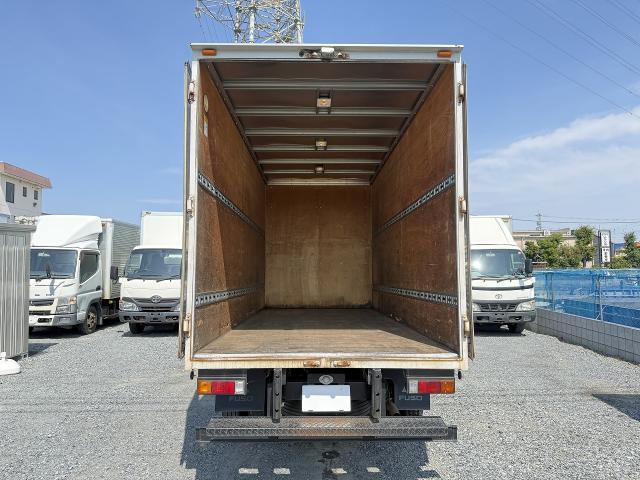 Mitsubishi Fuso Canter 5