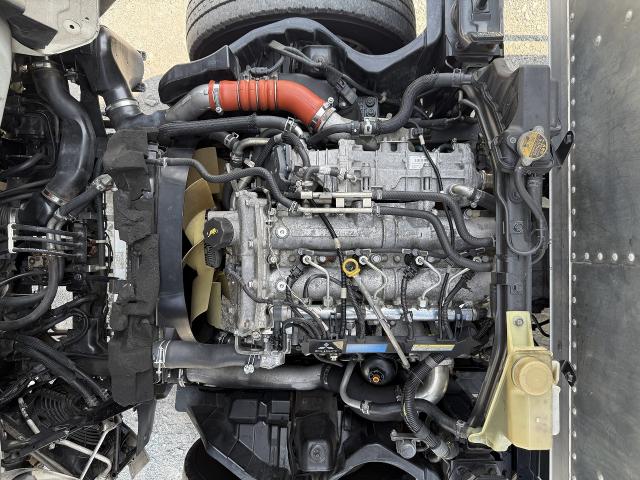 Mitsubishi Fuso Canter 8