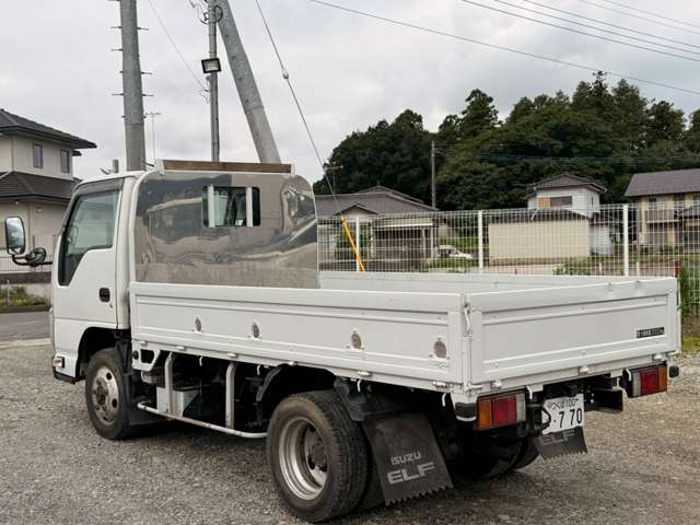 Isuzu Elf 4
