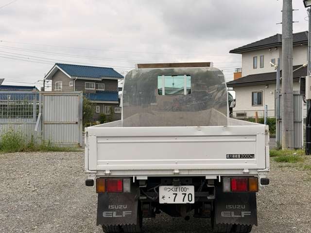 Isuzu Elf 5