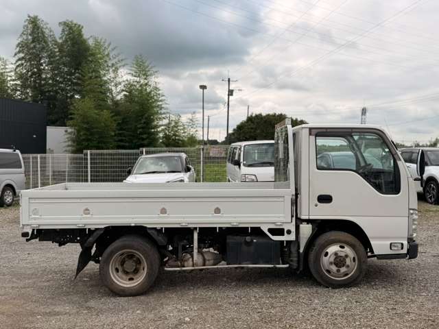 Isuzu Elf 8