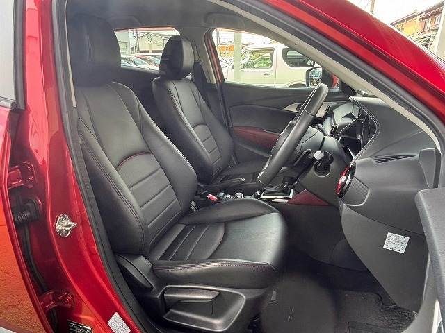 Mazda CX-3 11