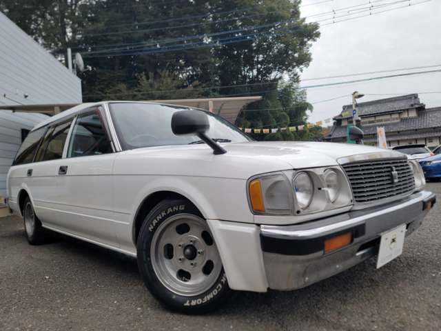 Toyota Crown Van 3