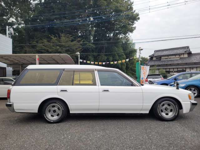 Toyota Crown Van 8