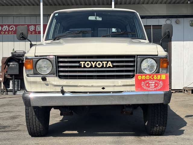 Toyota Land Cruiser 60 7