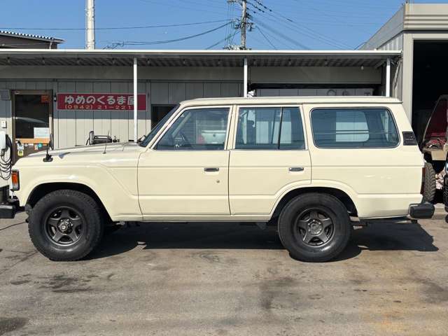 Toyota Land Cruiser 60 10