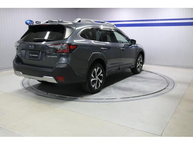 Subaru Legacy Outback 3
