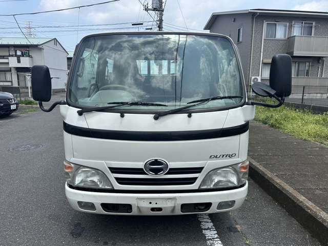 Hino Dutro 2
