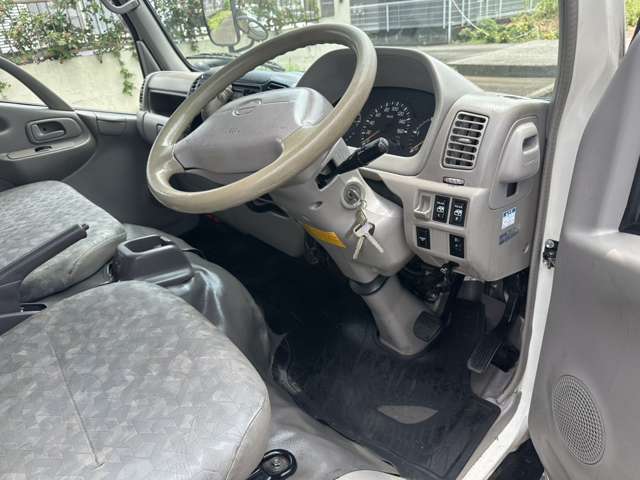 Hino Dutro 10
