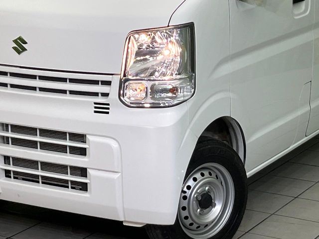 Suzuki Every 12