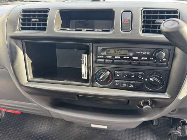 Mazda Bongo Truck 12