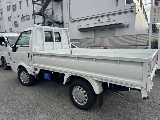 Mazda Bongo Truck 4