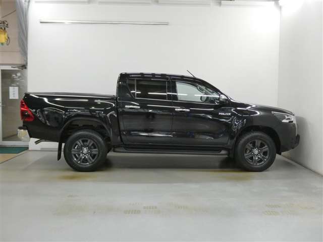 Toyota Hilux 4