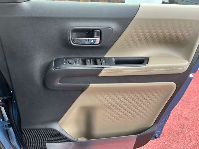 Mitsubishi Delica Mini 11