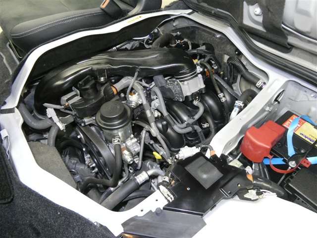 Toyota Hiace Van 12