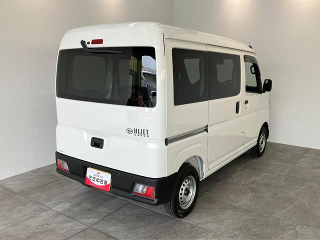 Daihatsu Hijet Cargo 3