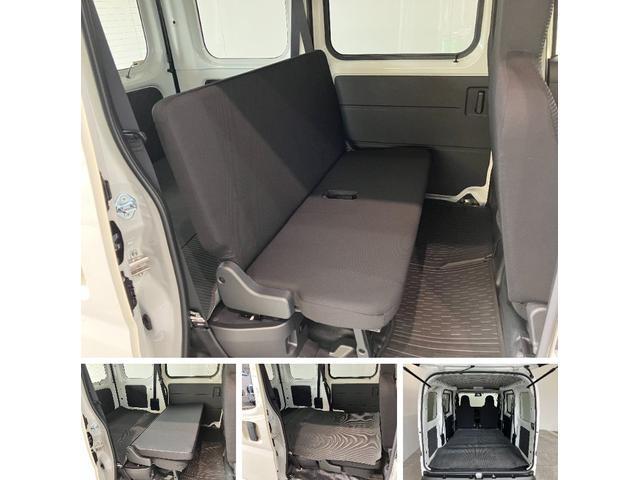 Daihatsu Hijet Cargo 6