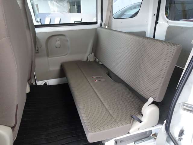Nissan NV100 Clipper 12