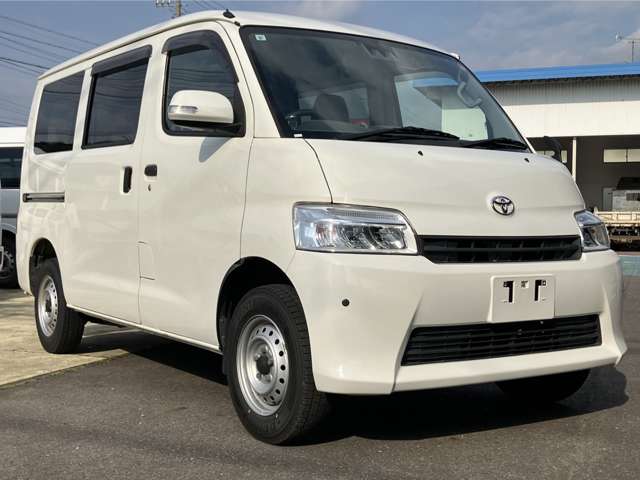 Toyota Town Ace Van 4