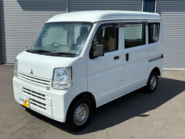 Mitsubishi Minicab Van 11