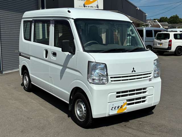 Mitsubishi Minicab Van 5
