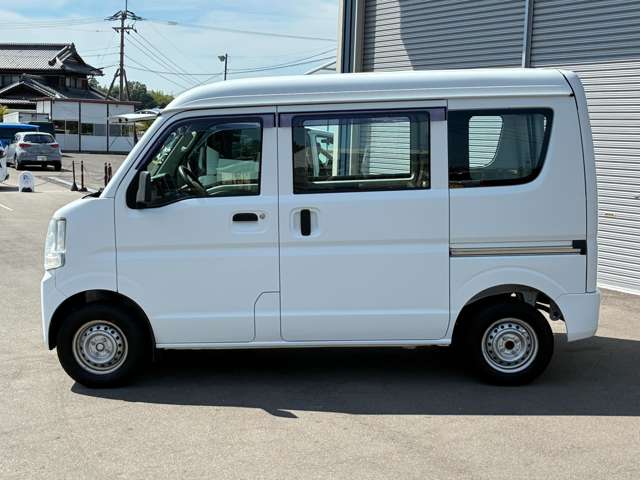 Mitsubishi Minicab Van 10