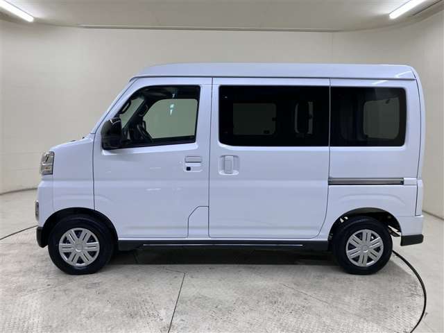 Daihatsu Atrai 4