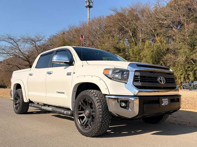 Toyota Tundra 8
