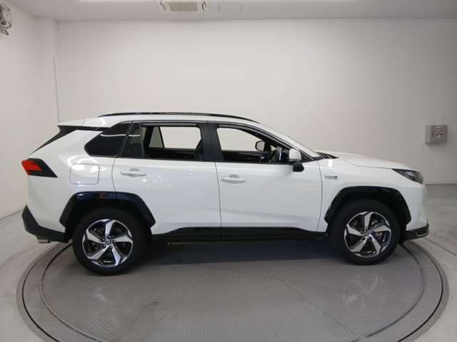 Toyota RAV4 PHV 4
