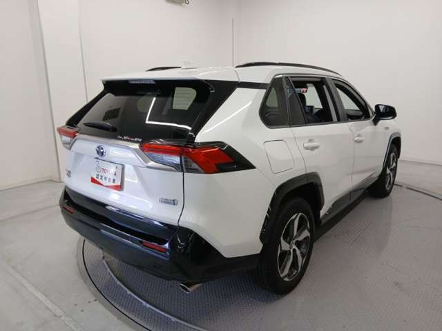 Toyota RAV4 PHV 5