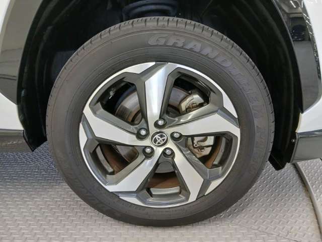 Toyota RAV4 PHV 9