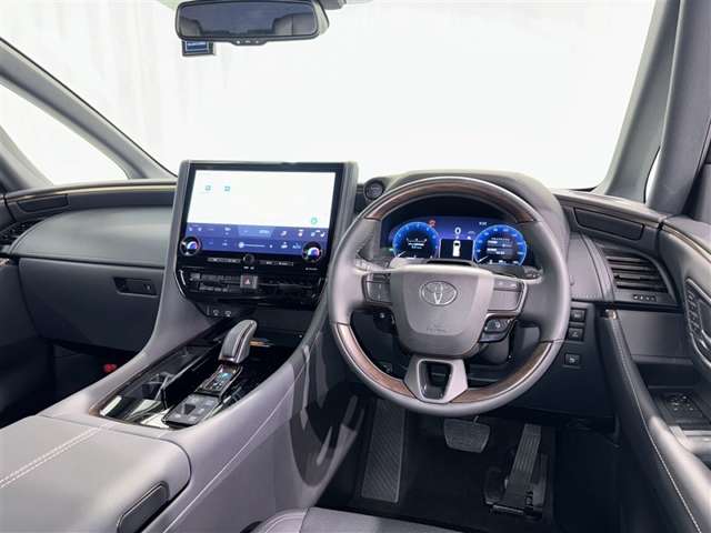 Toyota Vellfire 9