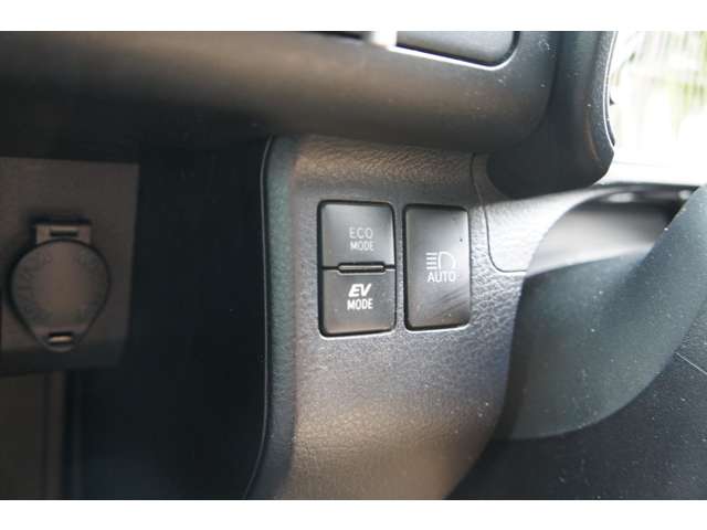 Toyota Probox Van 11