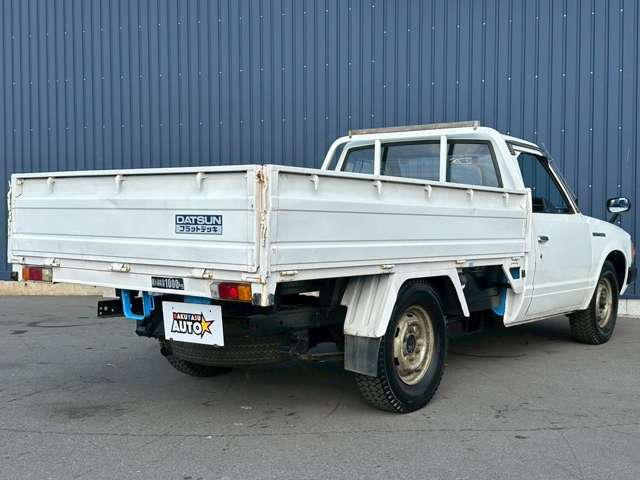 Nissan Datsun 11