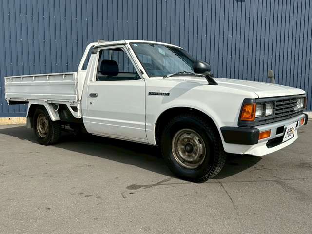 Nissan Datsun 8