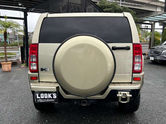 Hummer H3 7