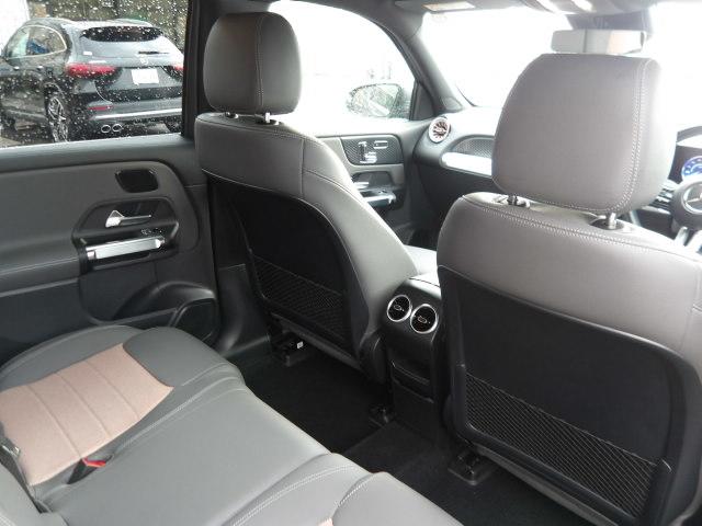 Mercedes-Benz EQB 5