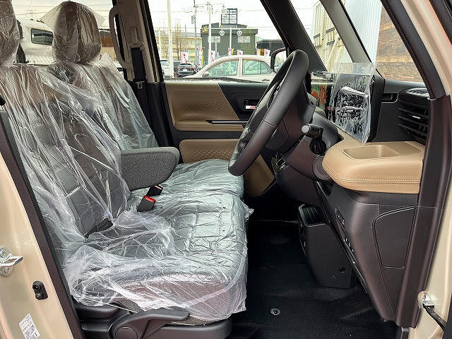 Mitsubishi Delica Mini 7