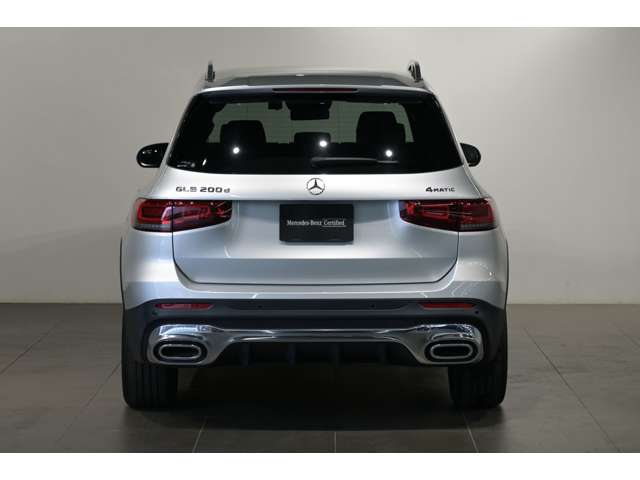 Mercedes-Benz GLB 12