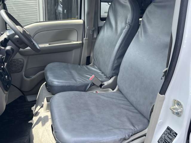 Nissan NV100 Clipper 9
