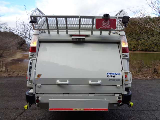 Hino Dutro 7