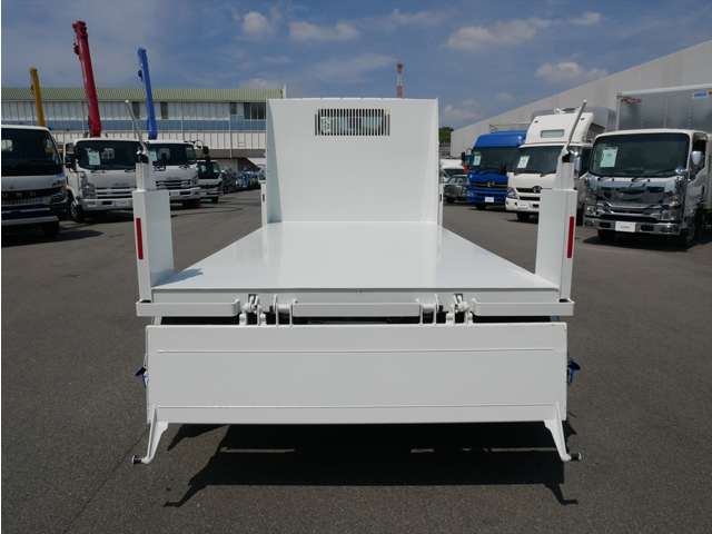 Mitsubishi Fuso Canter 12