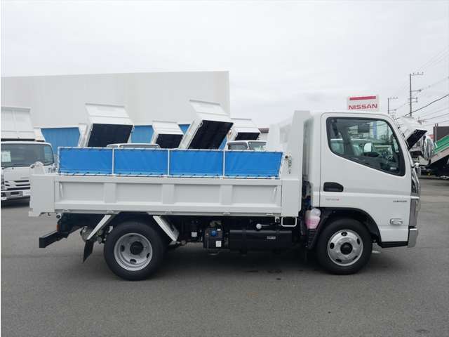 Mitsubishi Fuso Canter 9