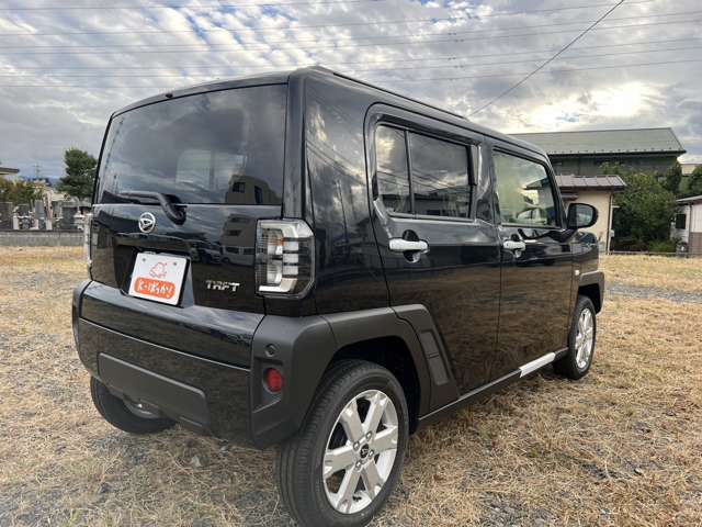 Daihatsu Taft 7
