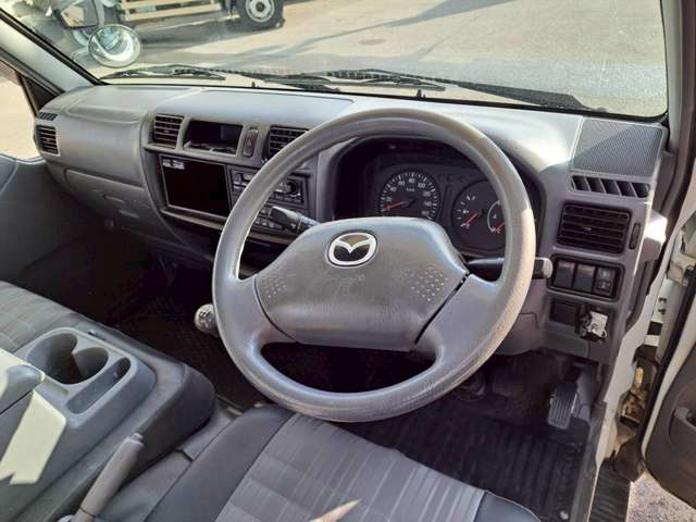 Mazda Bongo Truck 12