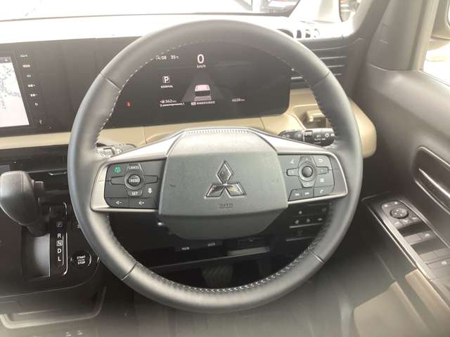 Mitsubishi Delica Mini 11