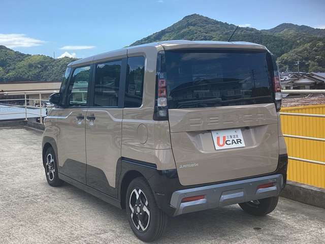 Mitsubishi Delica Mini 2