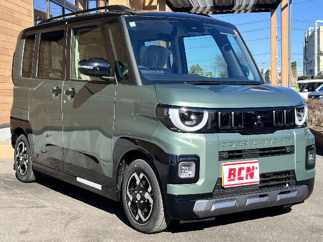 Mitsubishi Delica Mini 2